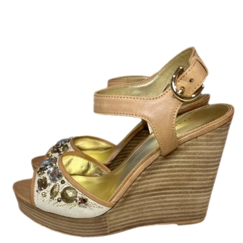 Coach Womens Sandals Beige and Brown Size 9.5